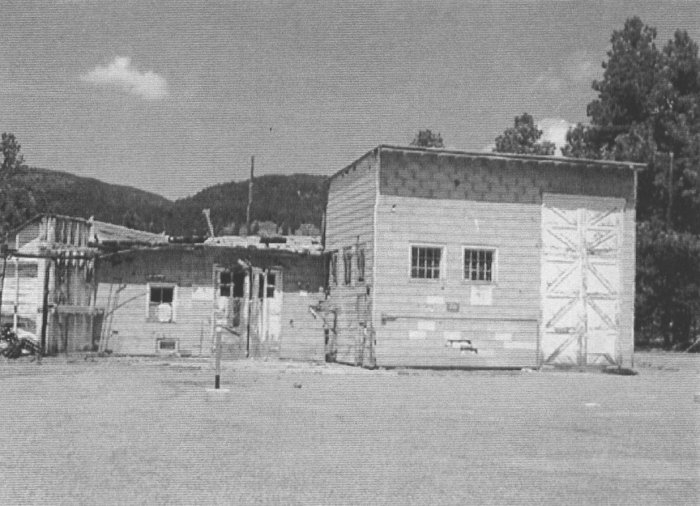 V-Site Assembly Building and Gun Site