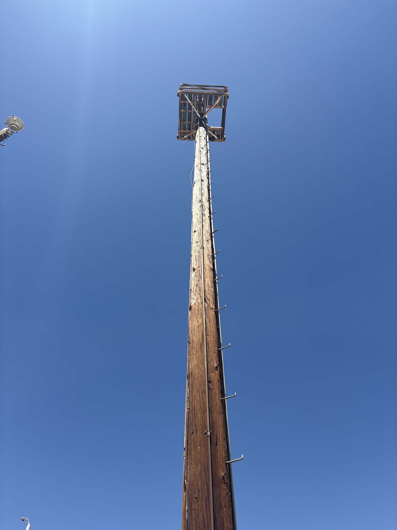 DELTA-T Pole