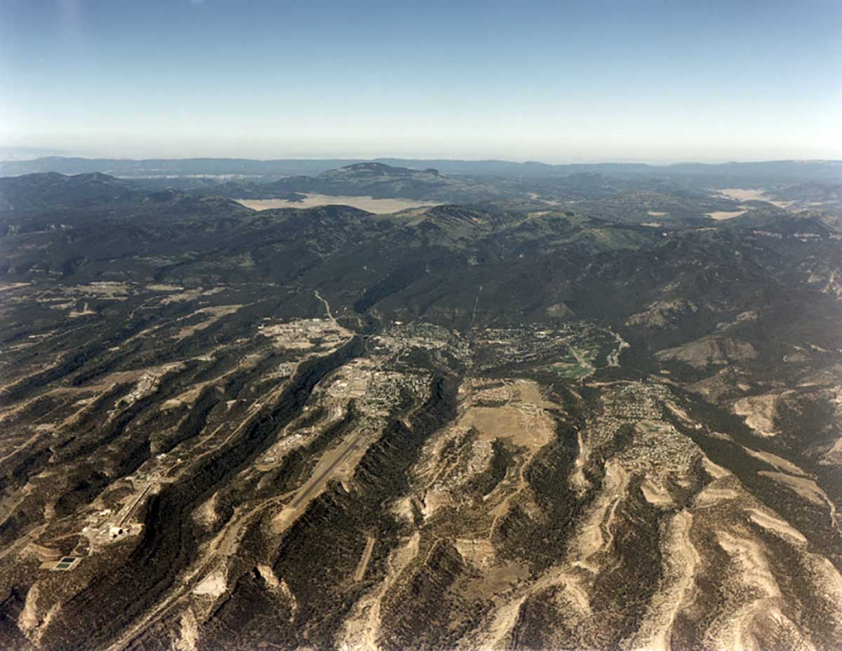 The Place | LOS ALAMOS: Beginning of an Era 1943-1945